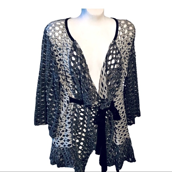 Lily by Firmiania Babydoll style top that ties🌸 - Picture 2 of 8